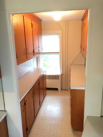 1925 Manchester Road, Glastonbury, CT 06033