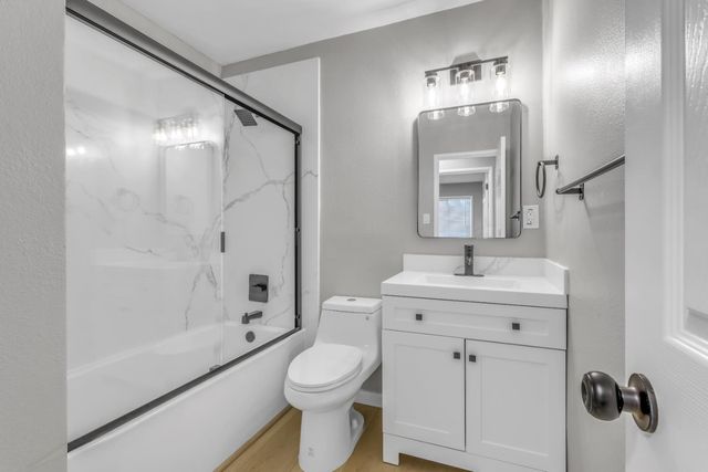 4448 Durer Pkwy, Sacramento, CA 95823