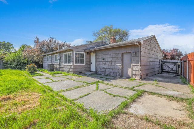 4448 Durer Pkwy, Sacramento, CA 95823