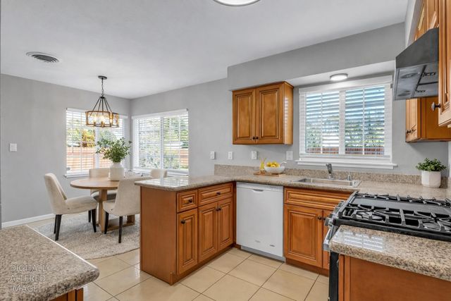 4448 Durer Pkwy, Sacramento, CA 95823