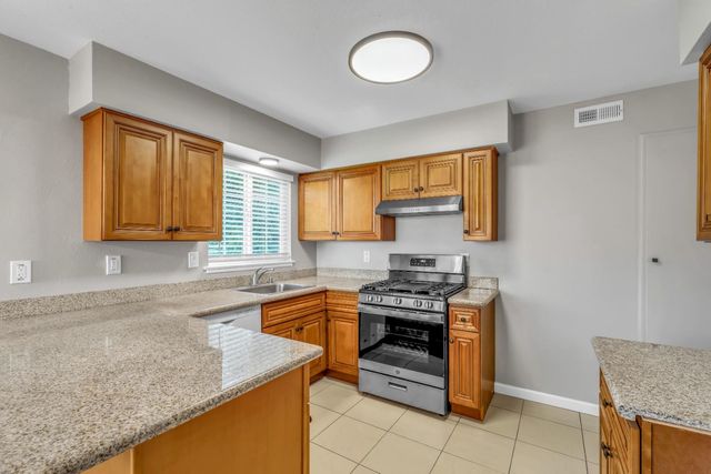 4448 Durer Pkwy, Sacramento, CA 95823