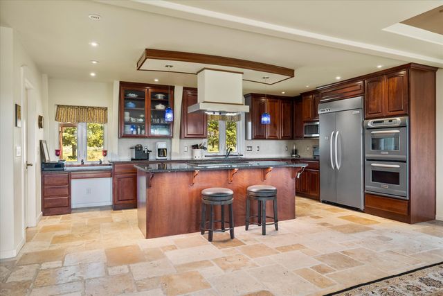 7950 NW Grubstake Way, Redmond, OR 97756