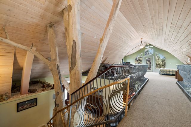 7950 NW Grubstake Way, Redmond, OR 97756