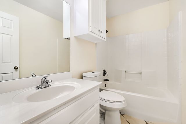 1005 Lake Ridge Drive, Sanger, TX 76266