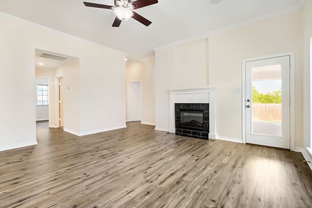 1005 Lake Ridge Drive, Sanger, TX 76266