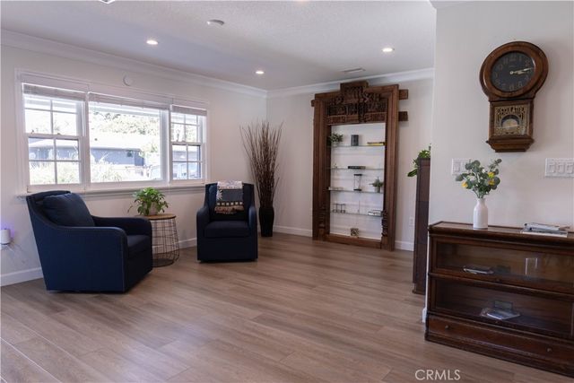 245 Brentwood, Costa Mesa, CA 92627