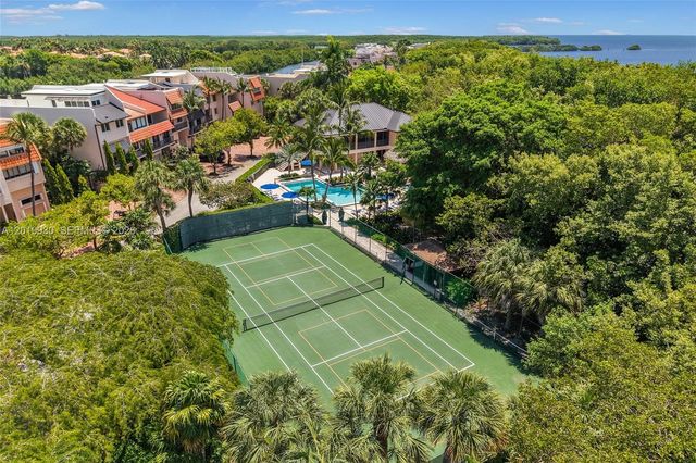 6226 Paradise Point Drive, Palmetto Bay, FL 33157