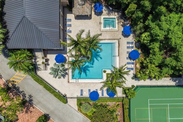 6226 Paradise Point Drive, Palmetto Bay, FL 33157