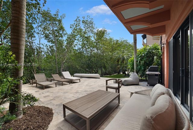 6226 Paradise Point Drive, Palmetto Bay, FL 33157