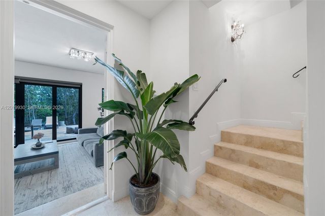 6226 Paradise Point Drive, Palmetto Bay, FL 33157