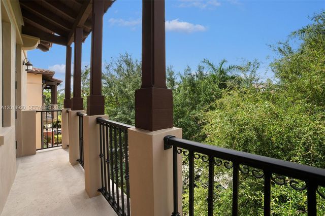 6226 Paradise Point Drive, Palmetto Bay, FL 33157