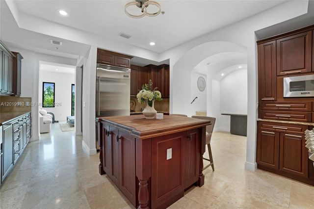 6226 Paradise Point Drive, Palmetto Bay, FL 33157