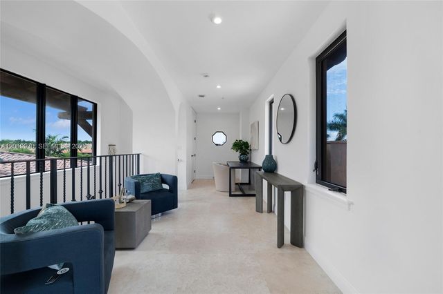 6226 Paradise Point Drive, Palmetto Bay, FL 33157