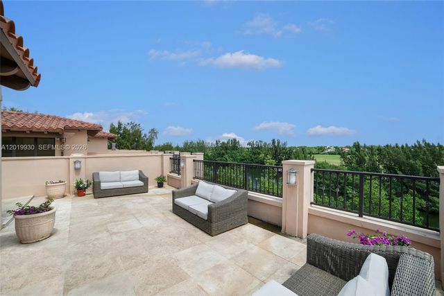 6226 Paradise Point Drive, Palmetto Bay, FL 33157