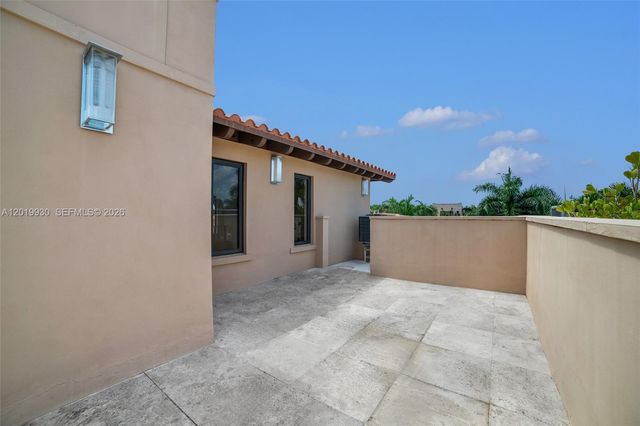 6226 Paradise Point Drive, Palmetto Bay, FL 33157