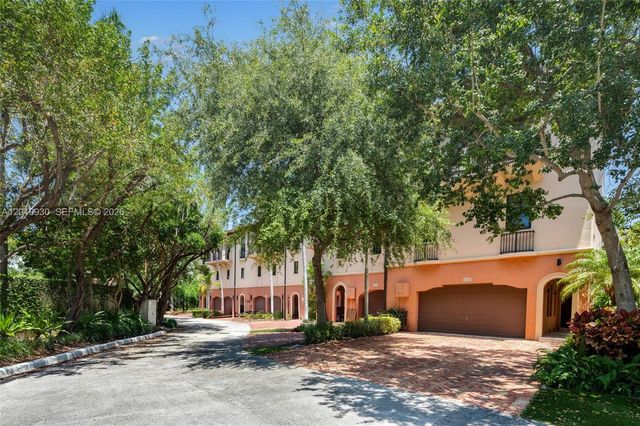 6226 Paradise Point Drive, Palmetto Bay, FL 33157