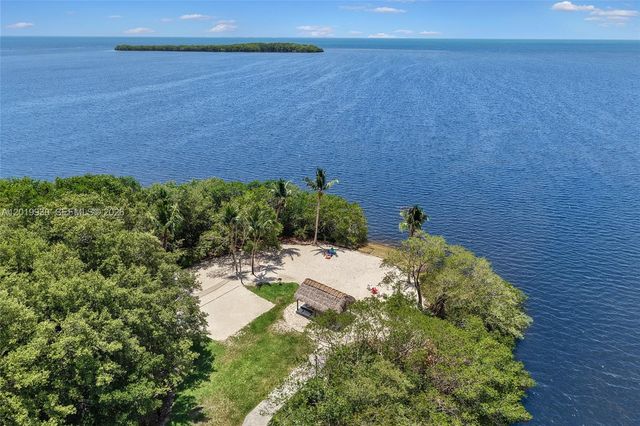 6226 Paradise Point Drive, Palmetto Bay, FL 33157