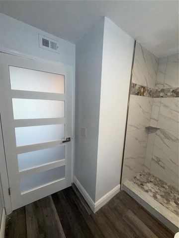 9481 HIGHLAND OAK DRIVE 1611, Tampa, FL 33647
