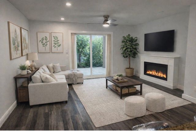 9481 HIGHLAND OAK DRIVE 1611, Tampa, FL 33647