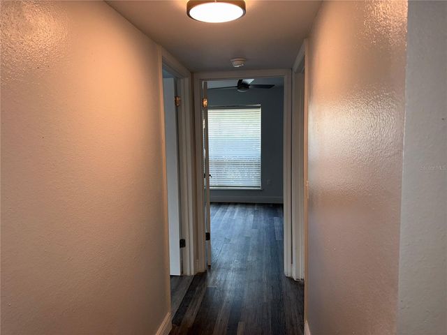 9481 HIGHLAND OAK DRIVE 1611, Tampa, FL 33647
