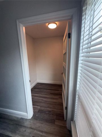9481 HIGHLAND OAK DRIVE 1611, Tampa, FL 33647