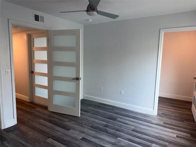 9481 HIGHLAND OAK DRIVE 1611, Tampa, FL 33647