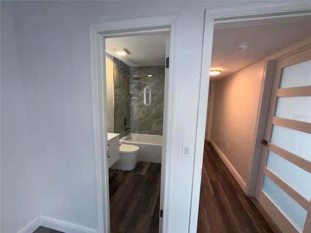 9481 HIGHLAND OAK DRIVE 1611, Tampa, FL 33647