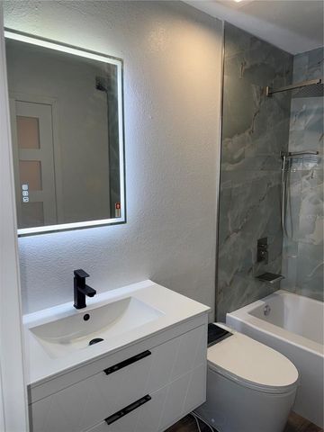 9481 HIGHLAND OAK DRIVE 1611, Tampa, FL 33647