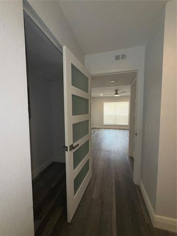 9481 HIGHLAND OAK DRIVE 1611, Tampa, FL 33647