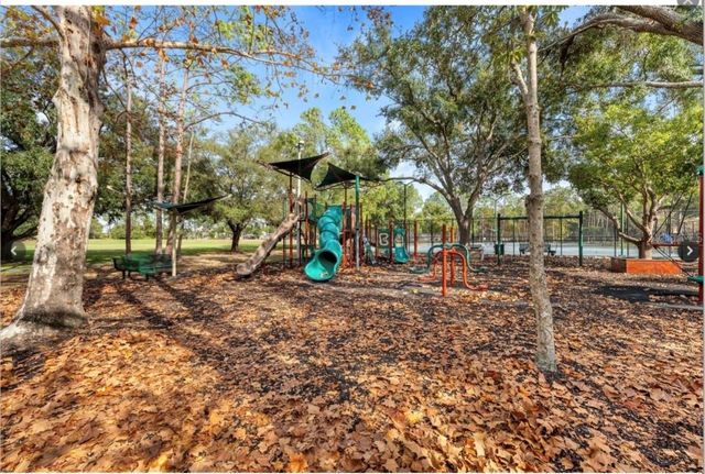 9481 HIGHLAND OAK DRIVE 1611, Tampa, FL 33647