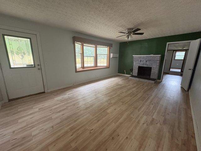 204 Nubia Rd, Westmoreland, TN 37186