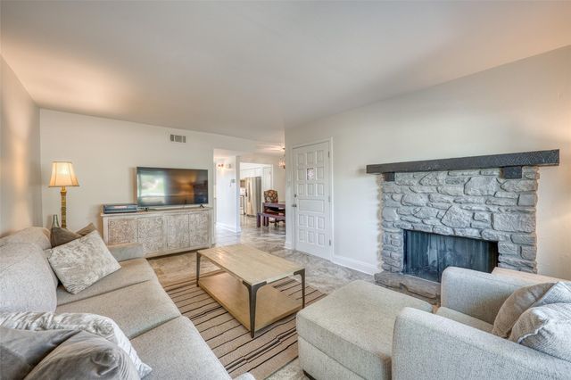 1209 Hi Stirrup 113, Horseshoe Bay, TX 78657