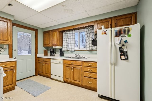 1281 Neptune Avenue, Akron, OH 44301