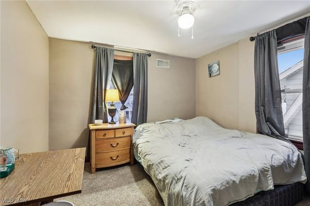 1281 Neptune Avenue, Akron, OH 44301