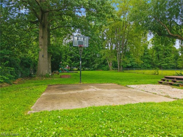 4449 18th Street NW, Canton, OH 44708