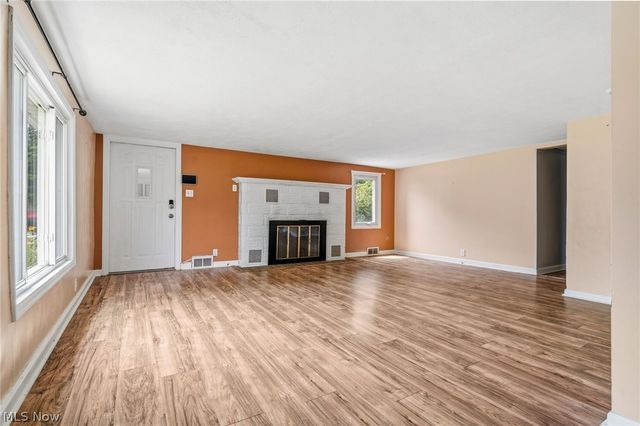 4449 18th Street NW, Canton, OH 44708