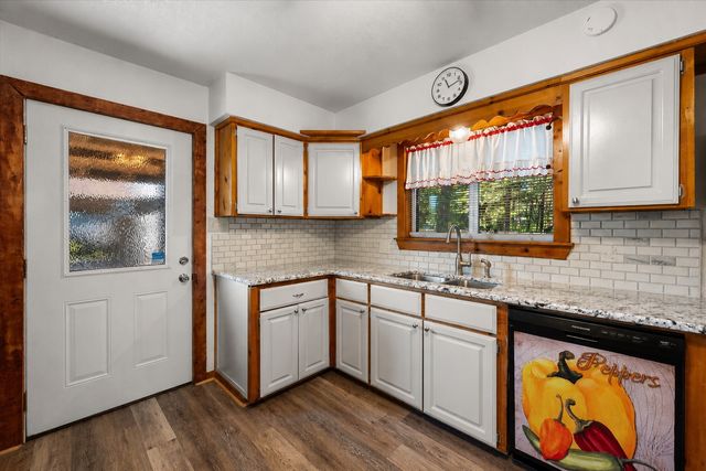 377 Southern Oaks Drive, Streetman, TX 75859