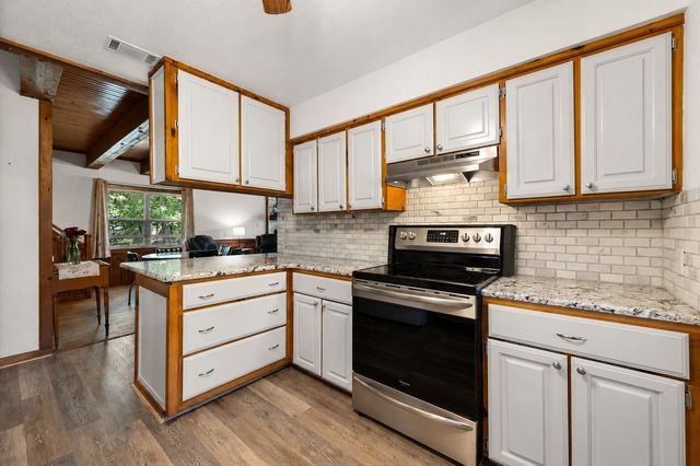 377 Southern Oaks Drive, Streetman, TX 75859