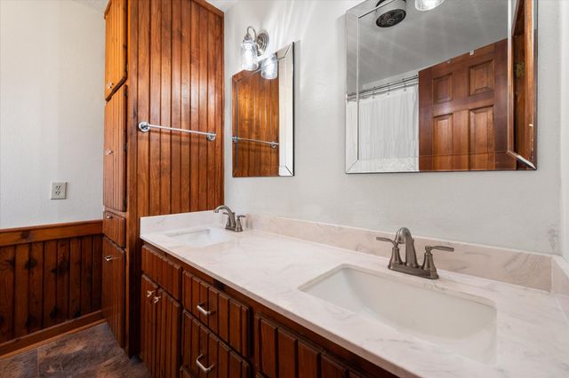 377 Southern Oaks Drive, Streetman, TX 75859