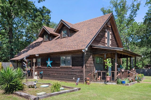 377 Southern Oaks Drive, Streetman, TX 75859