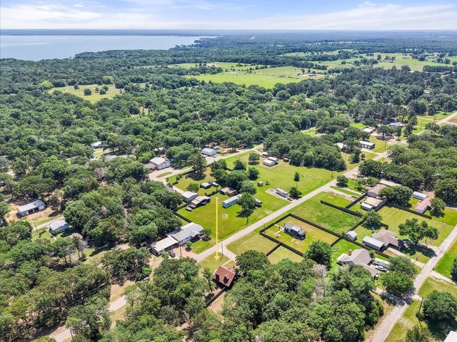 377 Southern Oaks Drive, Streetman, TX 75859