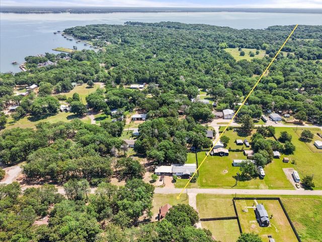 377 Southern Oaks Drive, Streetman, TX 75859