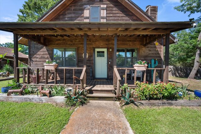 377 Southern Oaks Drive, Streetman, TX 75859