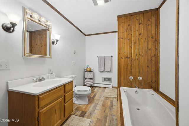 48 Meadow Drive, Queensbury, NY 12804