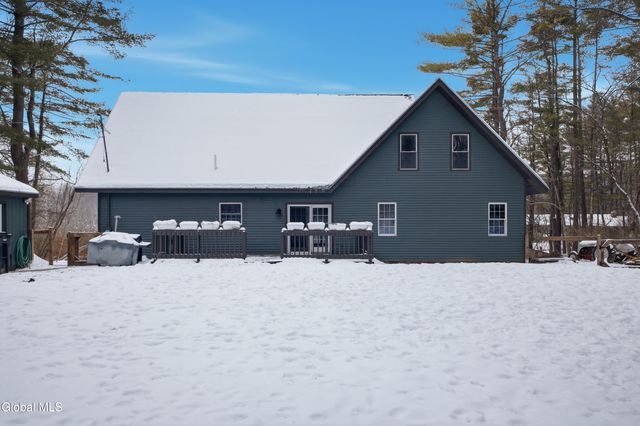 48 Meadow Drive, Queensbury, NY 12804