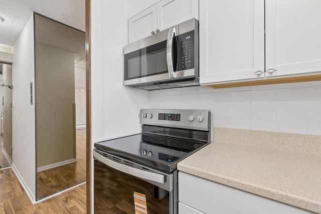 5401 S Hyde Park Boulevard 705, Chicago, IL 60615