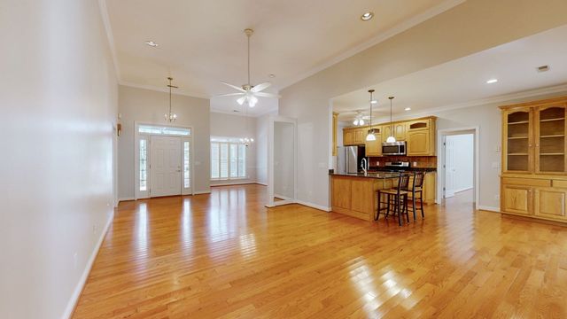 1395 Charleston Ln, Columbia, TN 38401