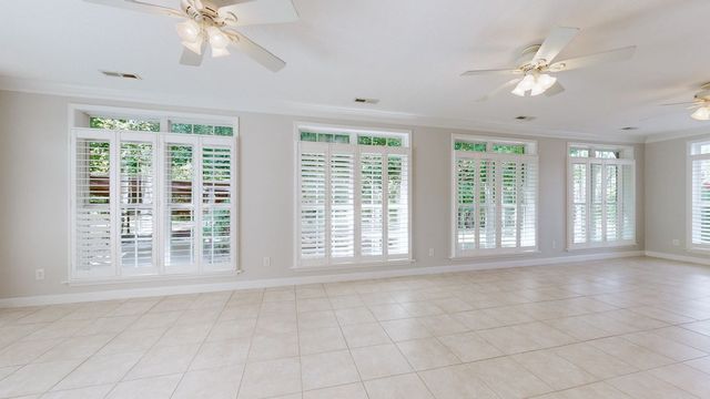 1395 Charleston Ln, Columbia, TN 38401