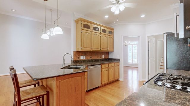 1395 Charleston Ln, Columbia, TN 38401