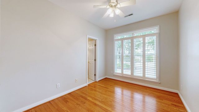 1395 Charleston Ln, Columbia, TN 38401
